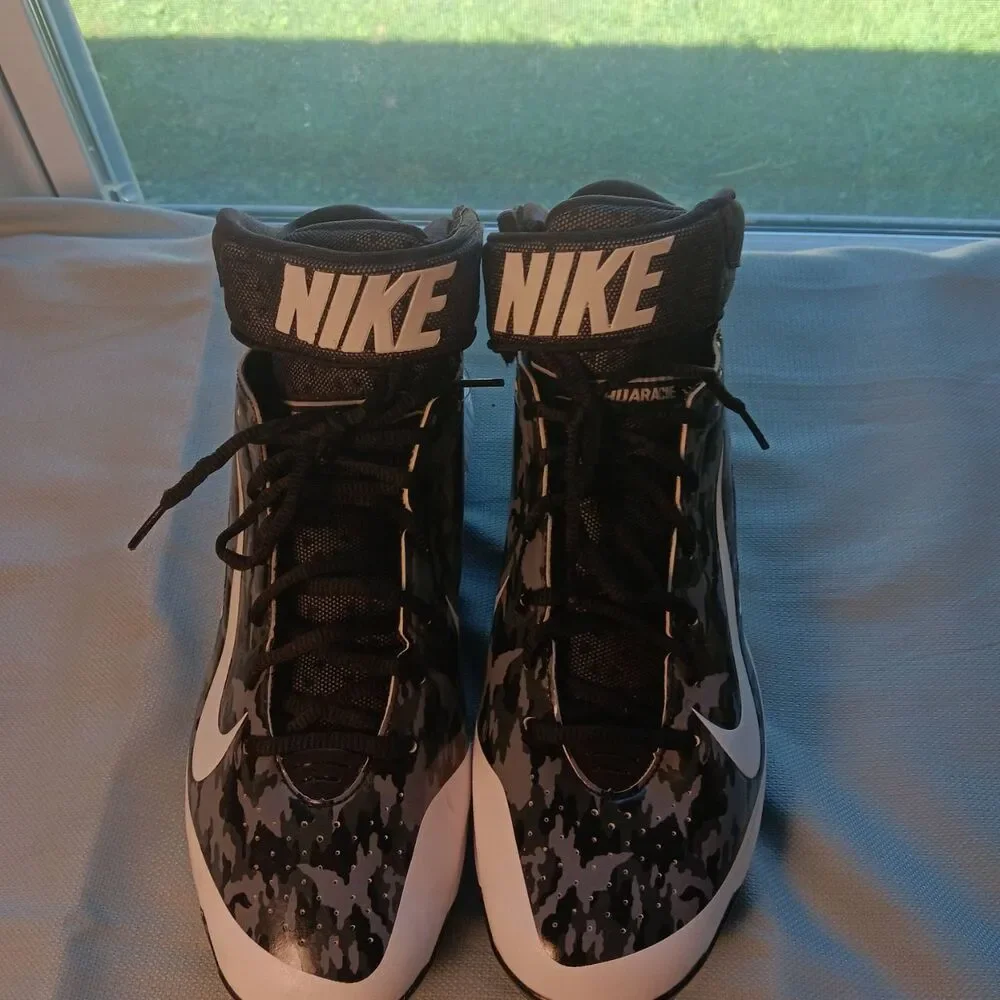 NIKE cleats size 13 Mens - Huarache- NWOT